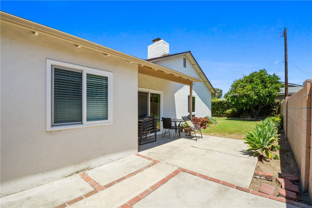 1403 E Chalynn Avenue