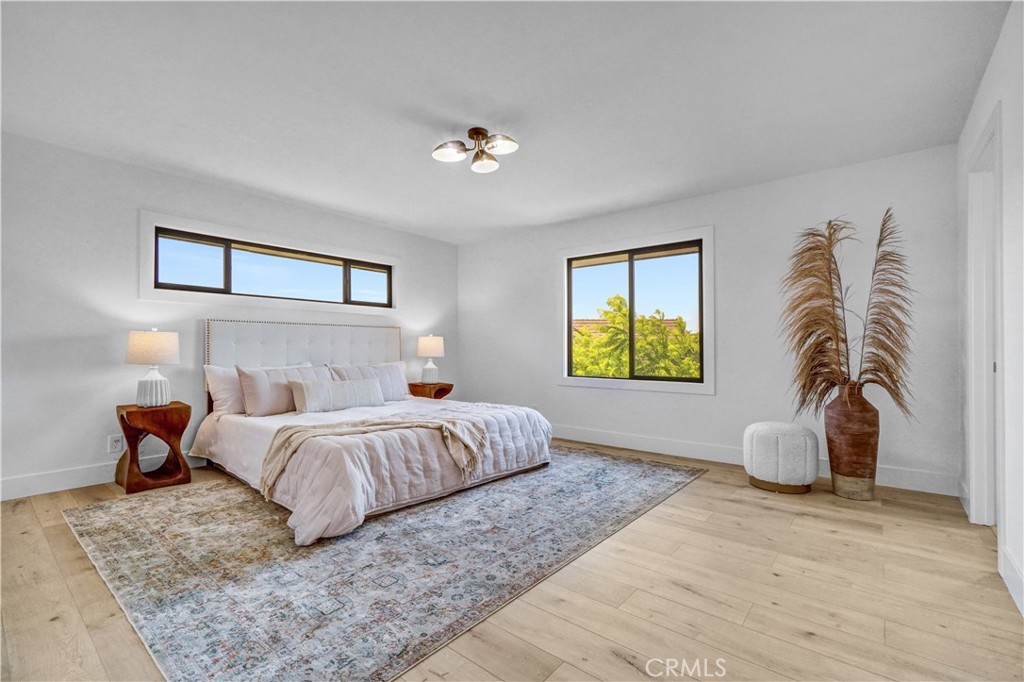 5231 Los Encantos Circle