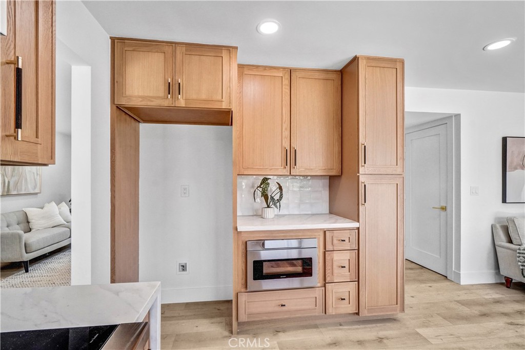 5231 Los Encantos Circle