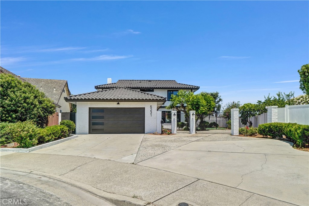 5231 Los Encantos Circle