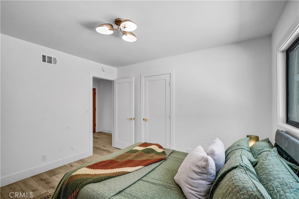 5231 Los Encantos Circle