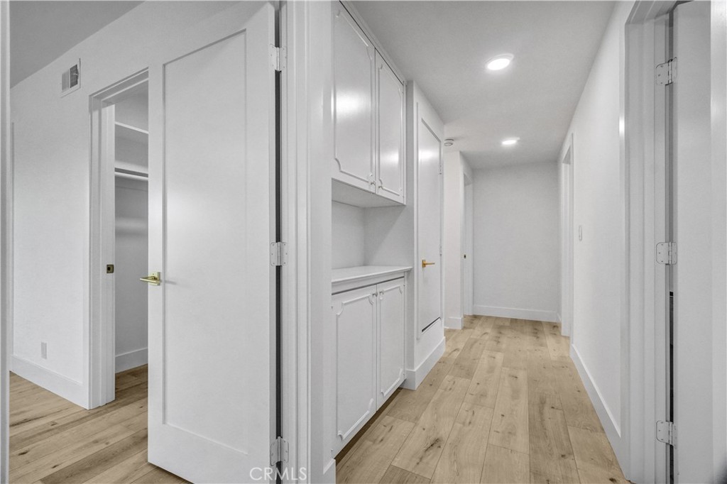 5231 Los Encantos Circle