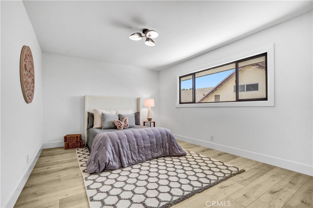 5231 Los Encantos Circle