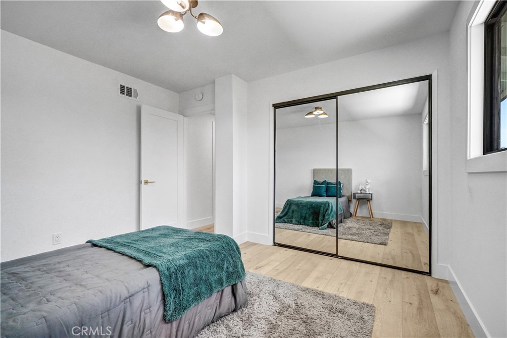 5231 Los Encantos Circle