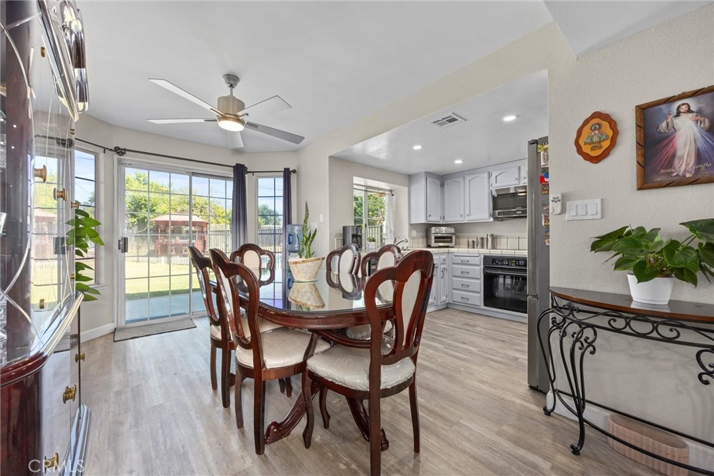 3108 Holbrook Street