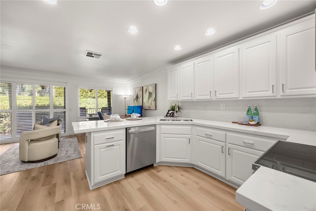 6076 E East Montefino Lane