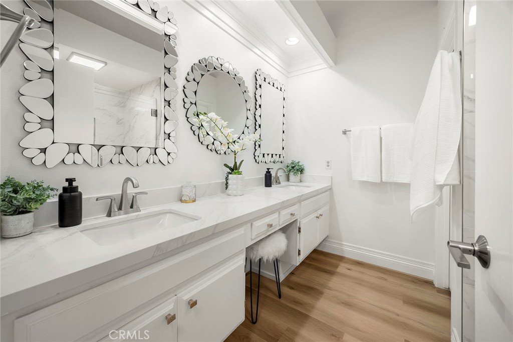 6076 E East Montefino Lane