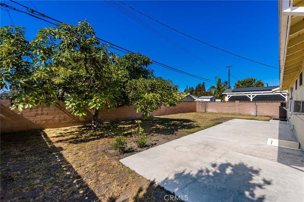 473 West Roberta Avenue