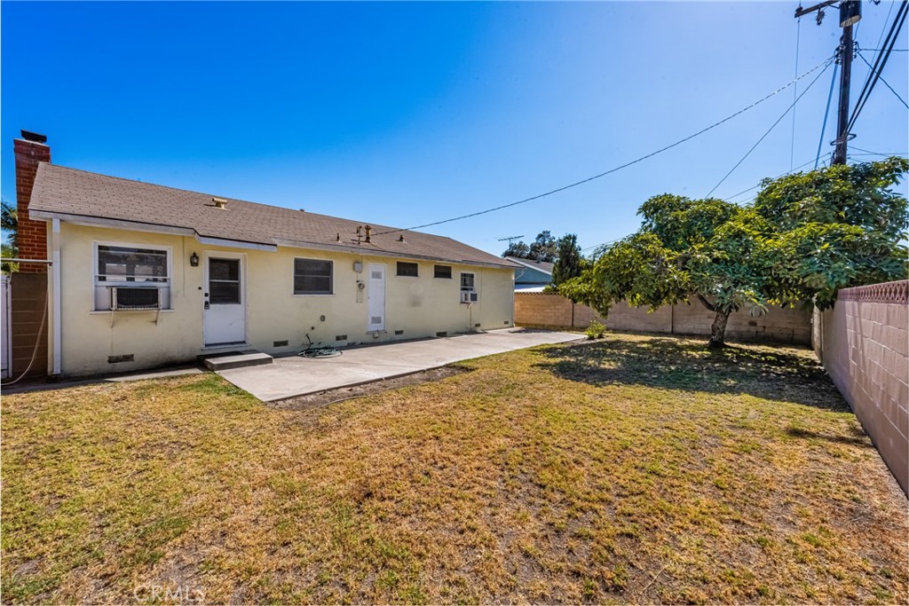 473 West Roberta Avenue