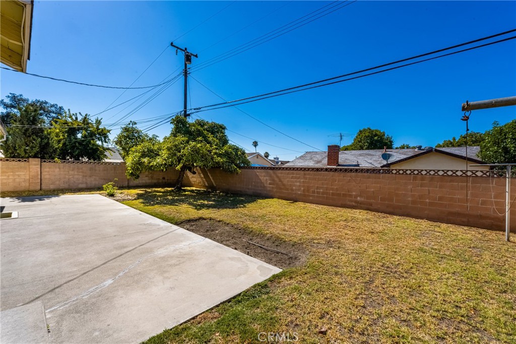 473 West Roberta Avenue