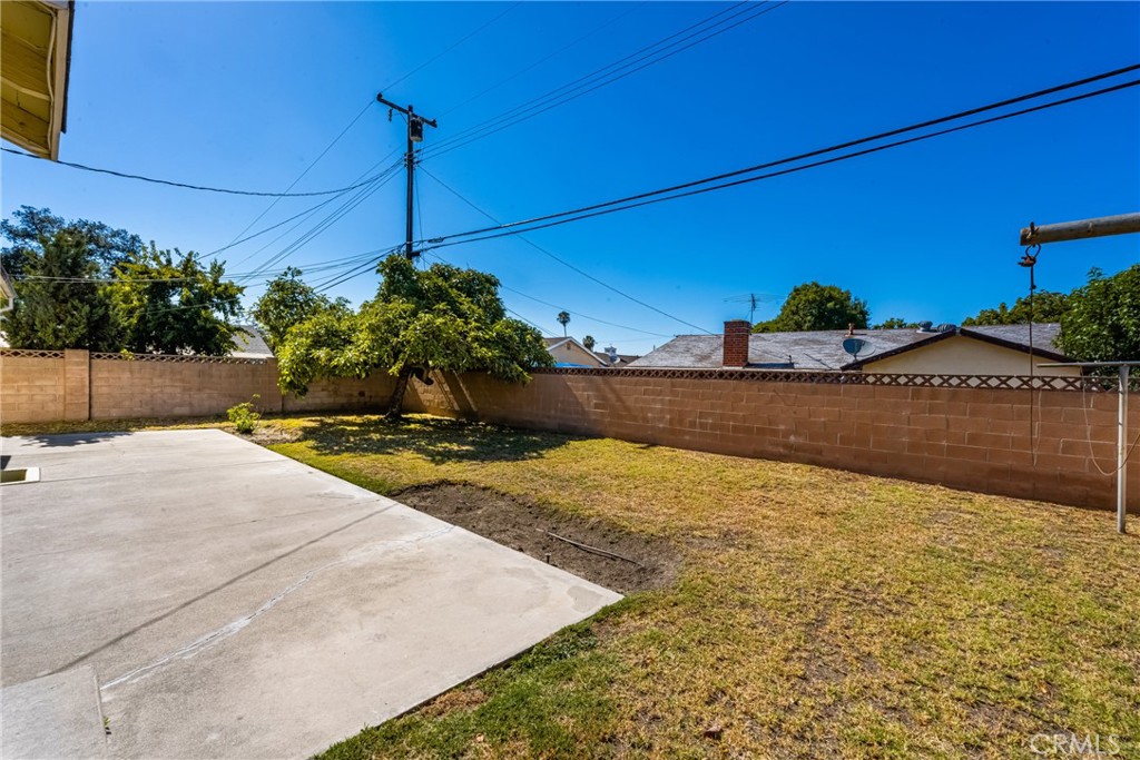 473 West Roberta Avenue