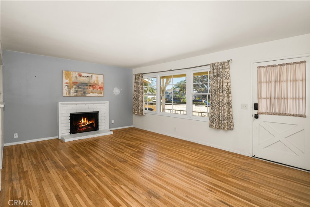 473 West Roberta Avenue