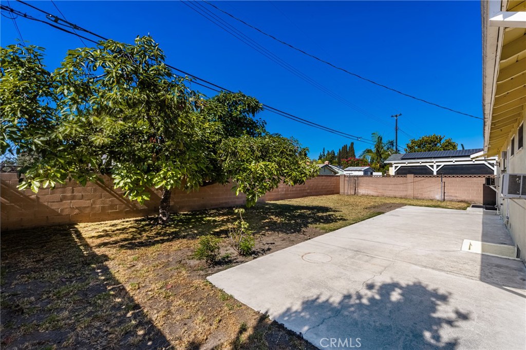 473 West Roberta Avenue