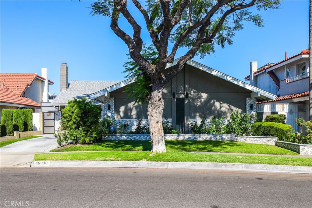 16930 Yvette Ave