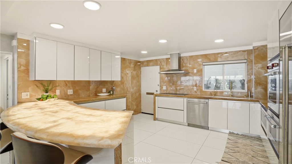 2525 Ocean Boulevard C-1