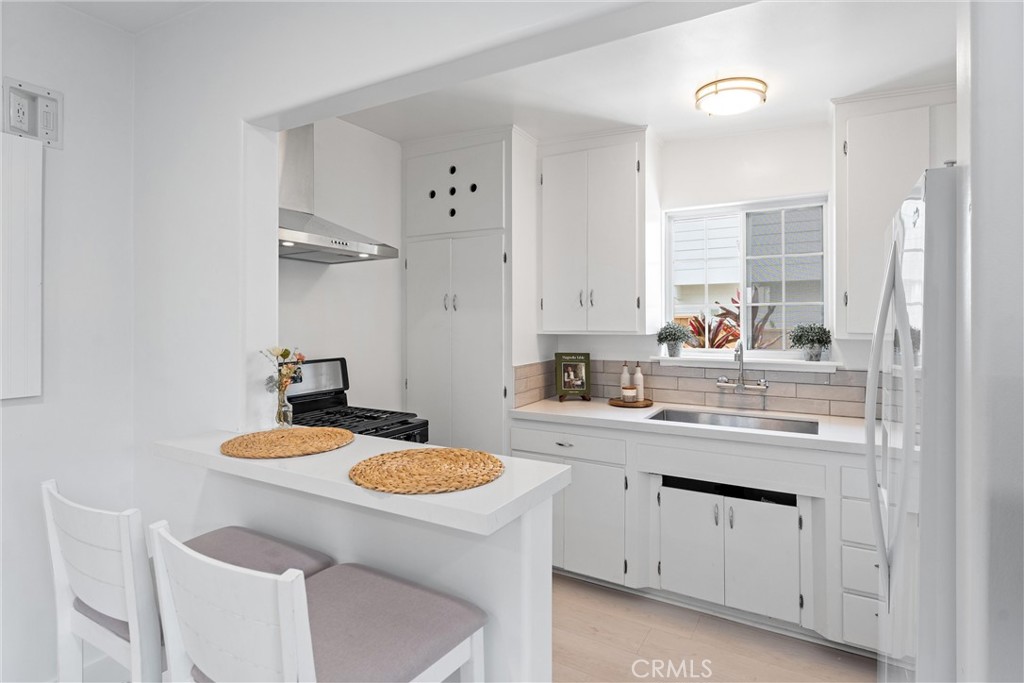 309 W Avenida Palizada