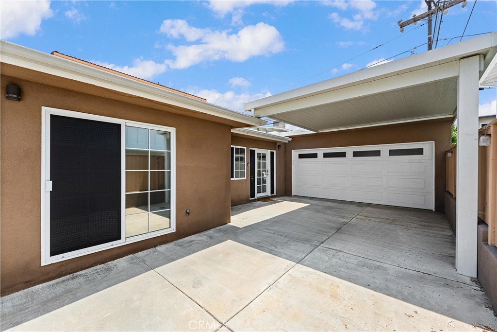 309 W Avenida Palizada