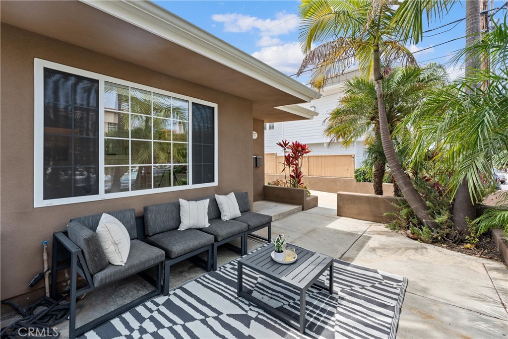 309 W Avenida Palizada