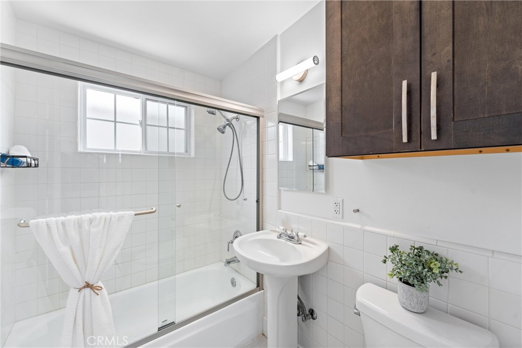 309 W Avenida Palizada