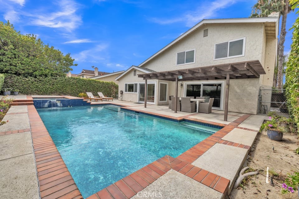 4332 Candleberry Avenue