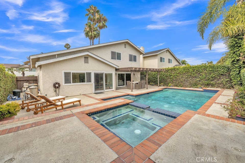 4332 Candleberry Avenue