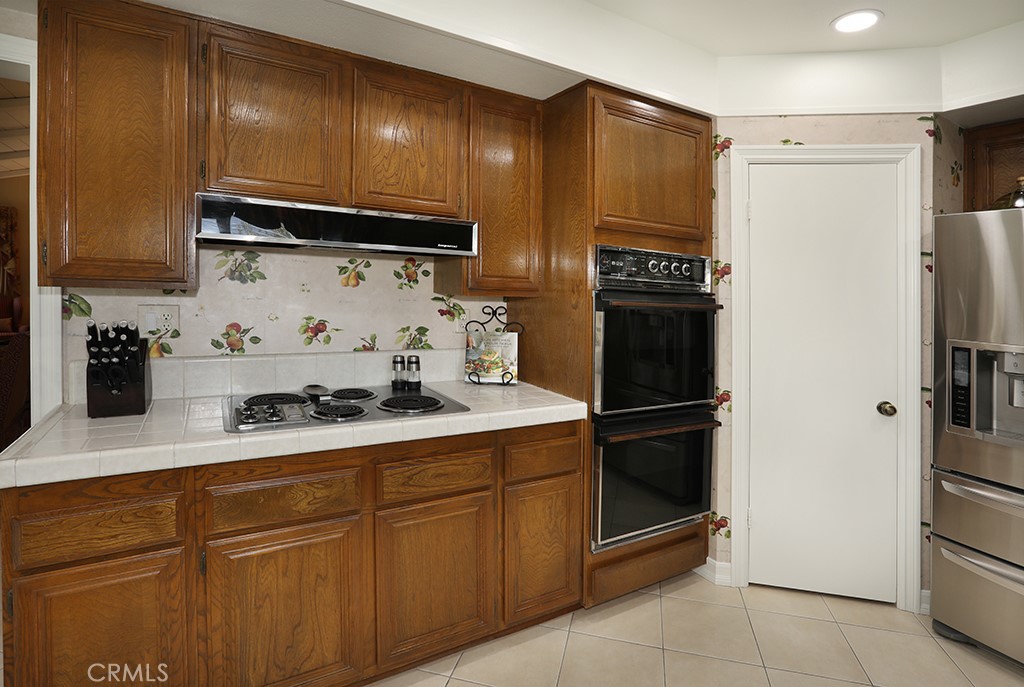 5685 Avenida Florencia