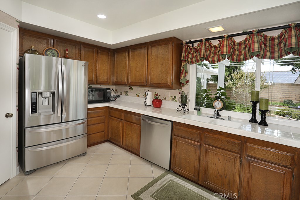 5685 Avenida Florencia