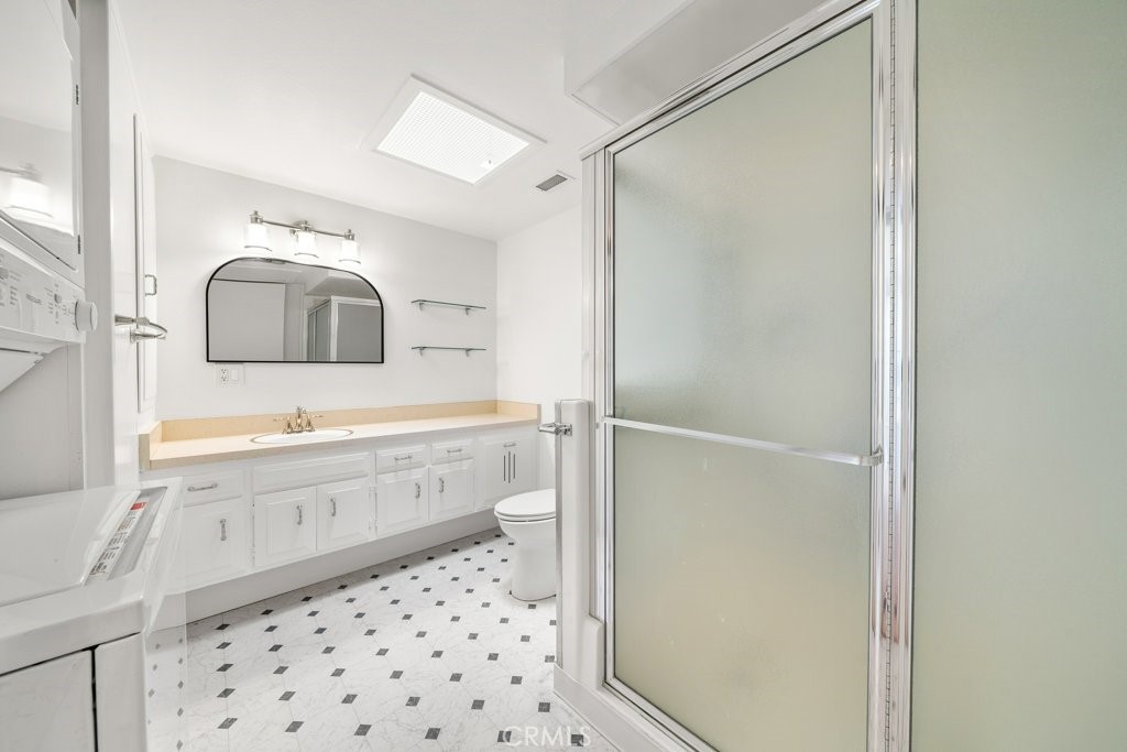 13271 Del Monte Dr M14-33J