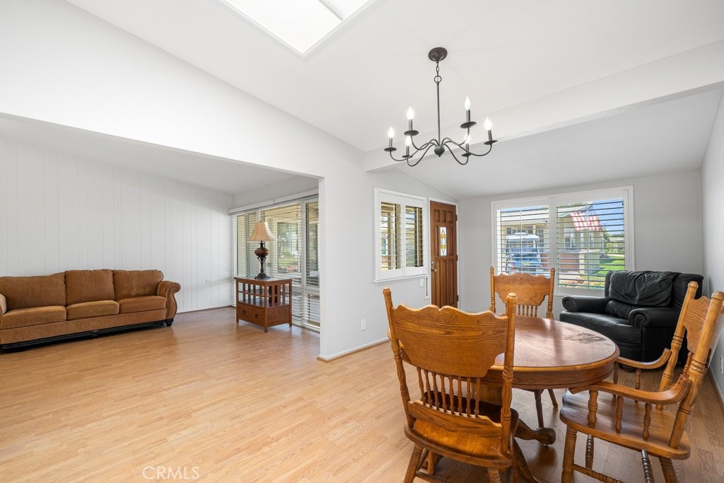 13271 Del Monte Dr M14-33J