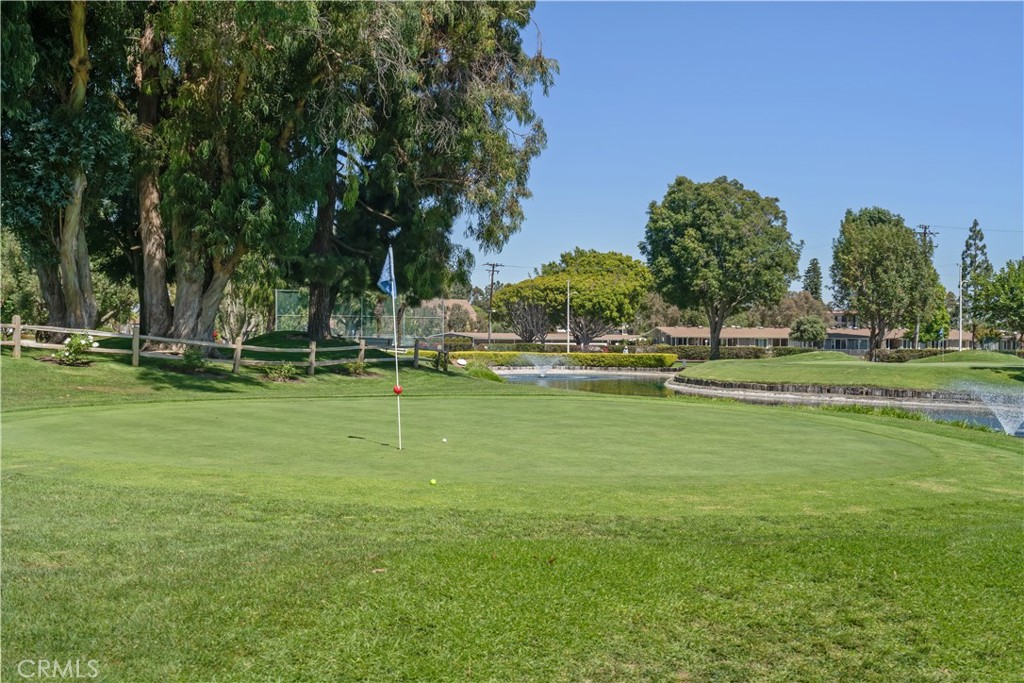 13271 Del Monte Dr M14-33J
