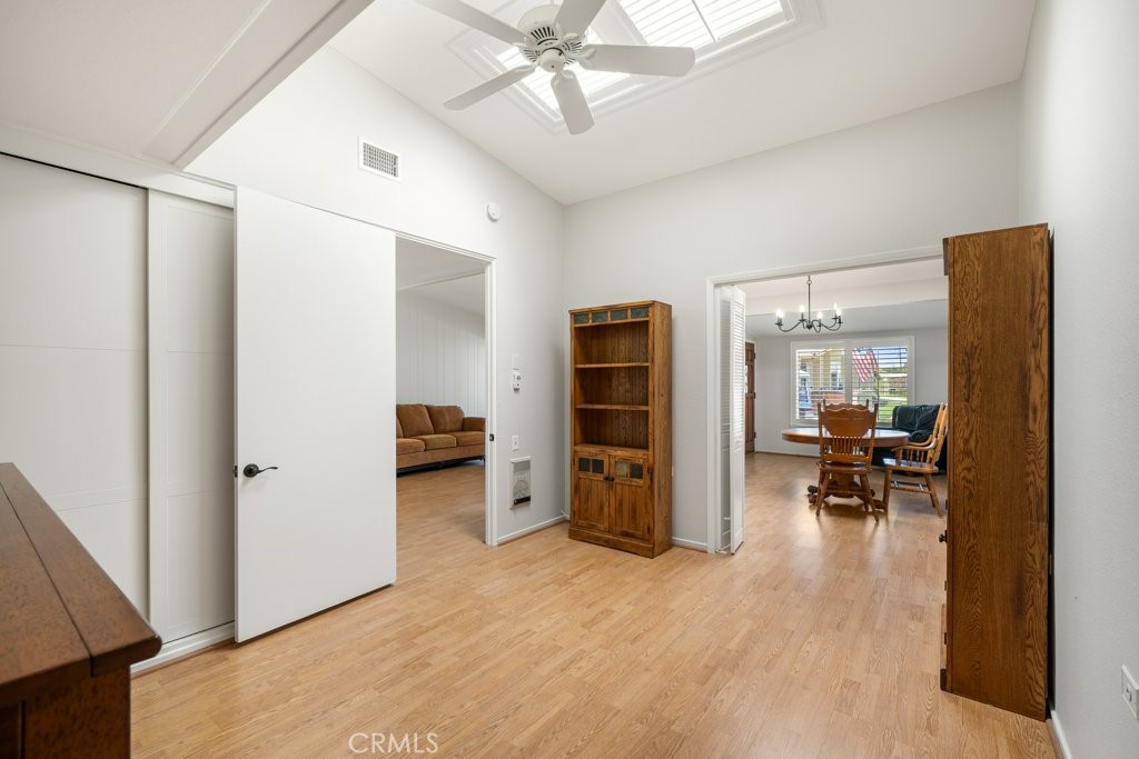 13271 Del Monte Dr M14-33J