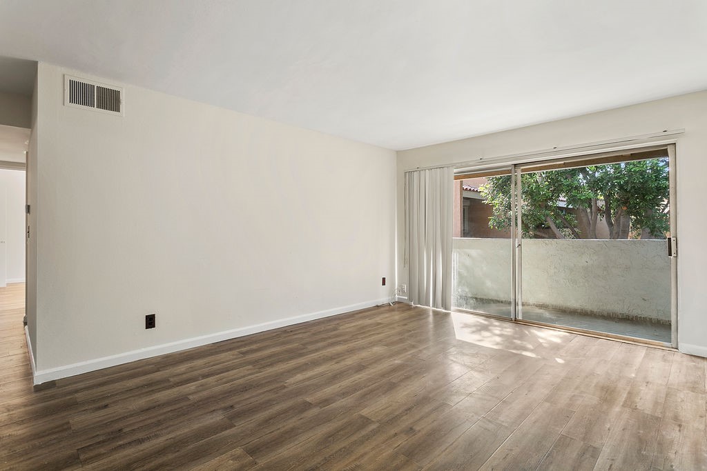 1001 W Macarthur Boulevard 110