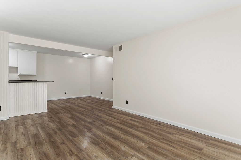 1001 W Macarthur Boulevard 110