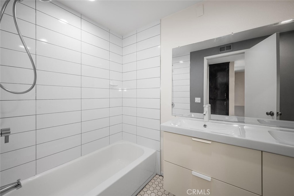 18189 Mesa Verde Court