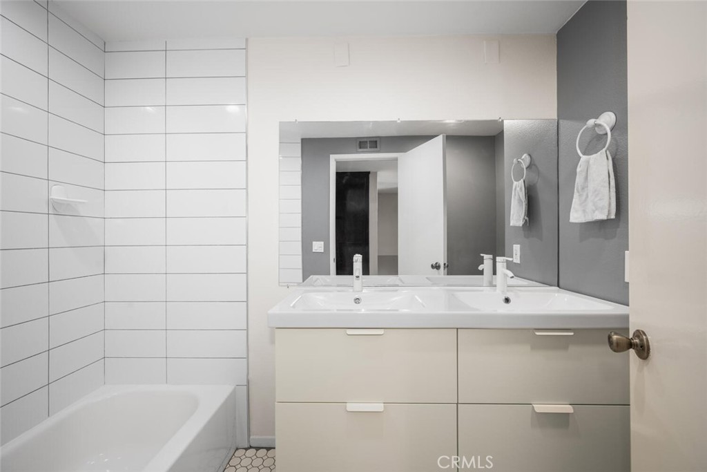 18189 Mesa Verde Court