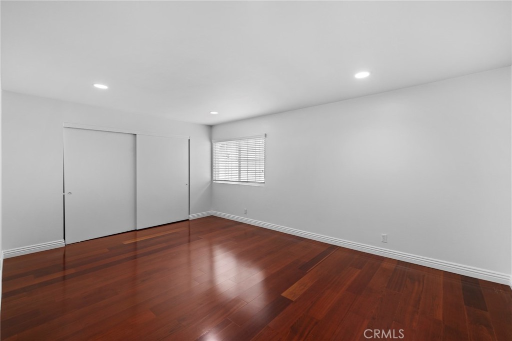 8262 Suffield Street