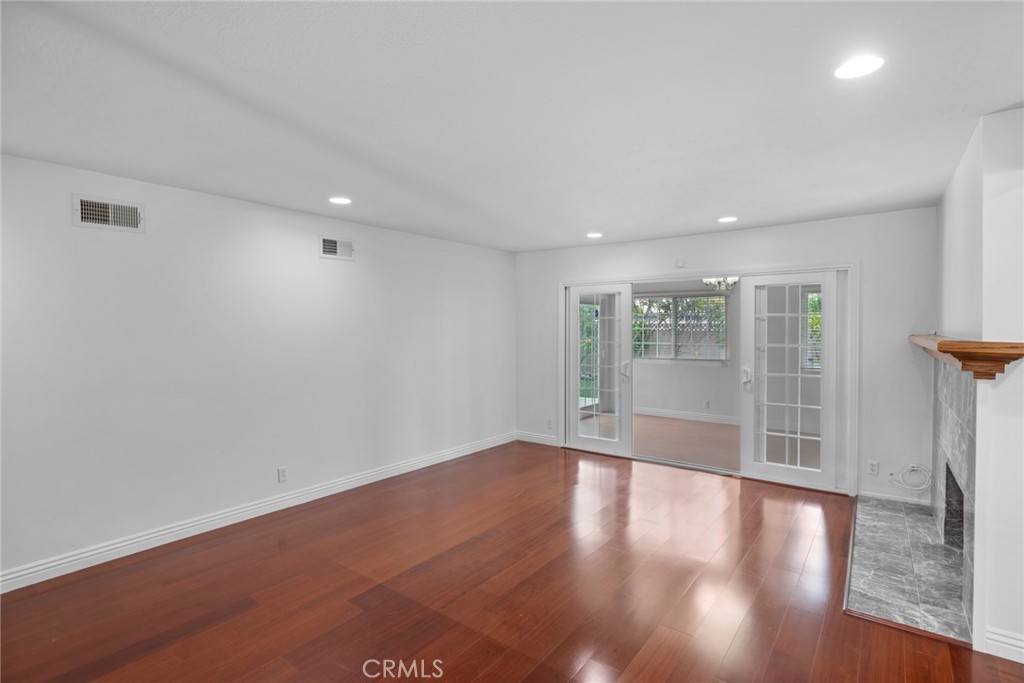 8262 Suffield Street