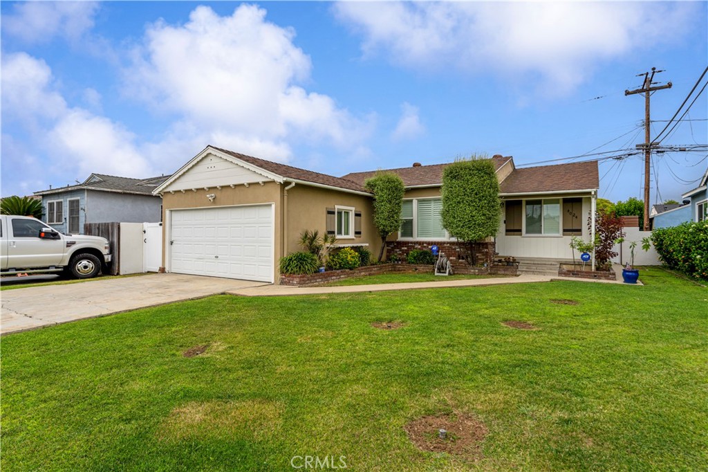 4024 Centralia Street