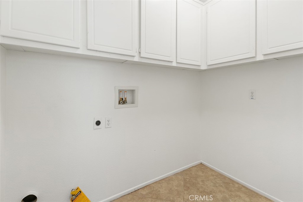 35921 Camelot Circle