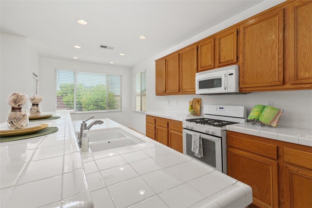 35921 Camelot Circle