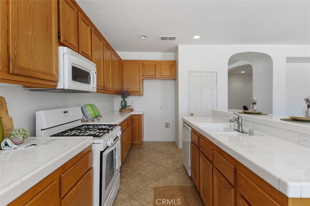 35921 Camelot Circle