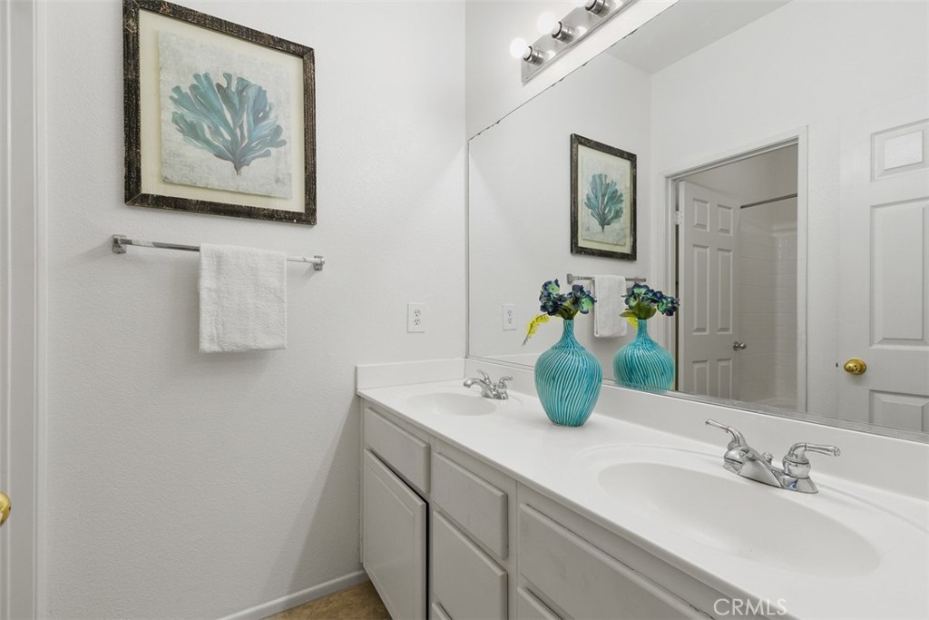 35921 Camelot Circle