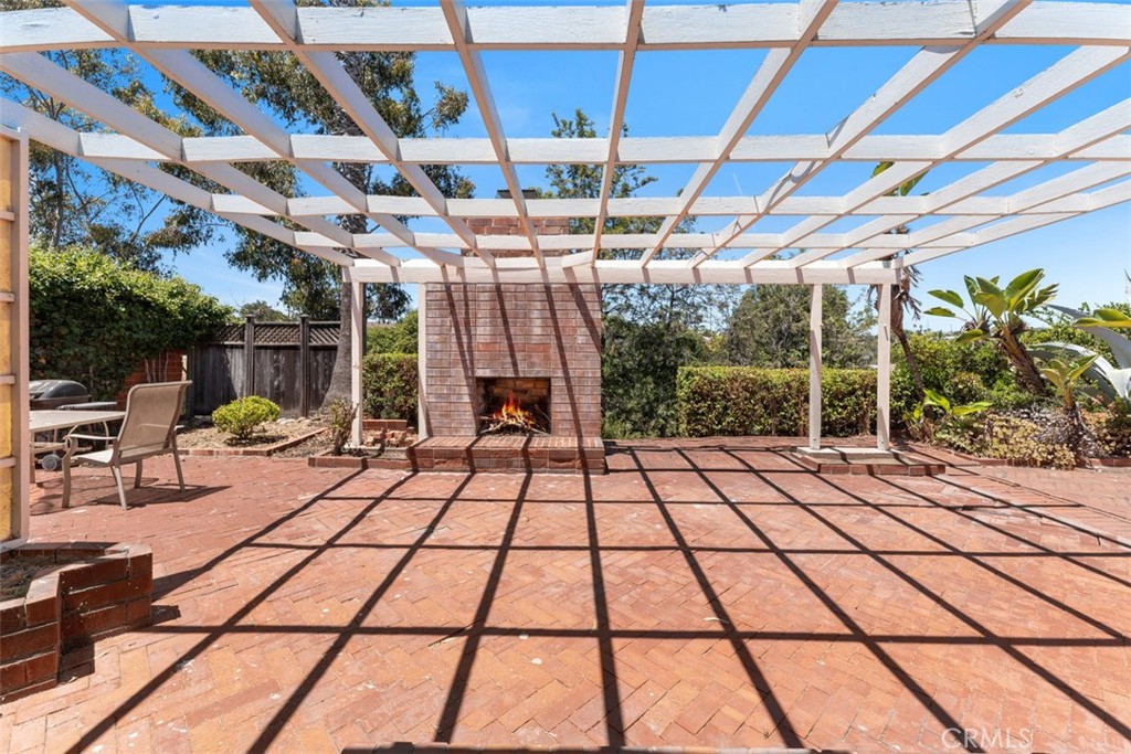 1828 Oakshire Court