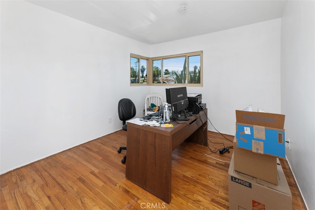 1828 Oakshire Court