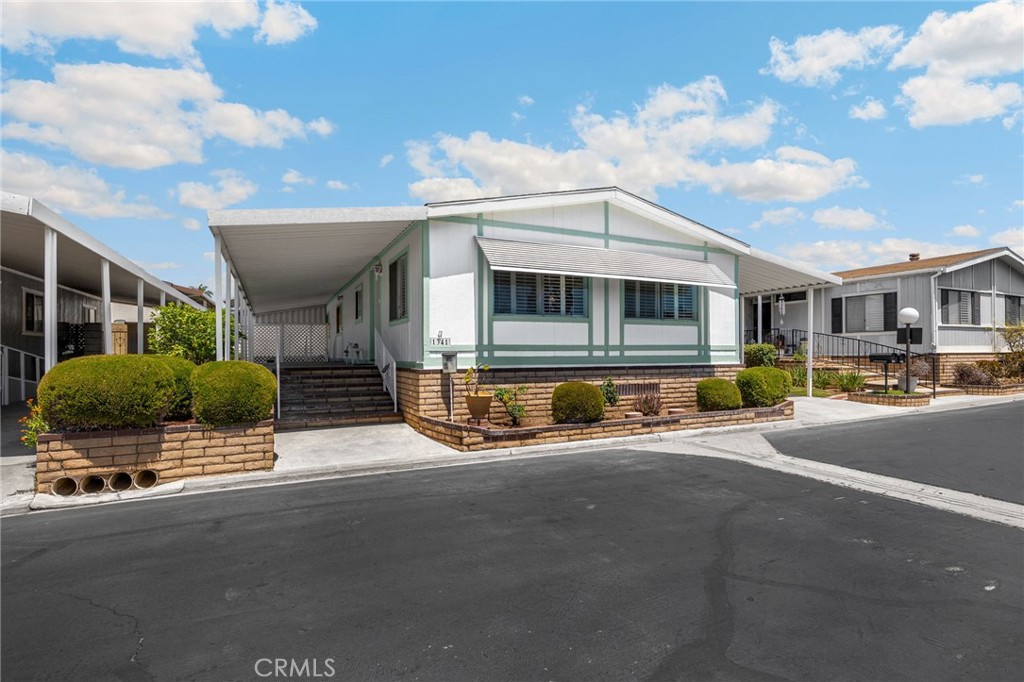 1341 Harbor Lake Avenue 24