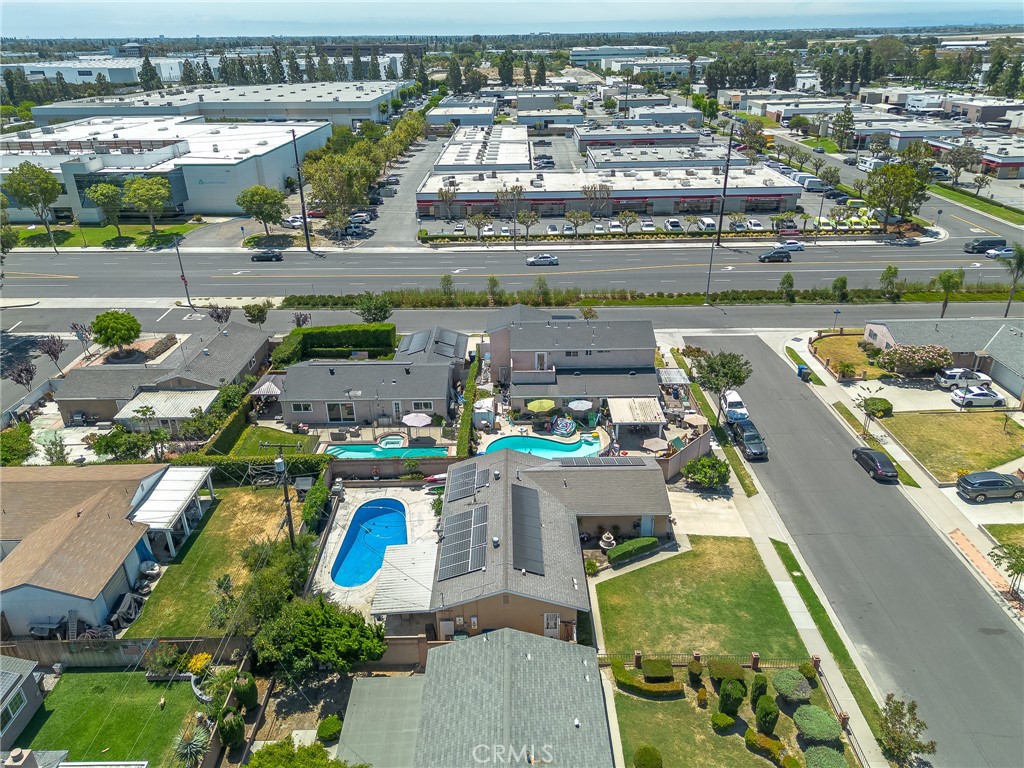 10402 Lorraine Ln