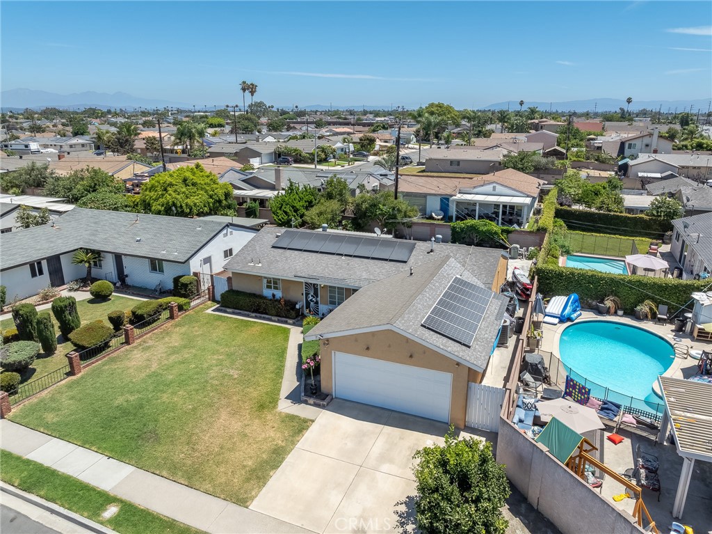 10402 Lorraine Ln