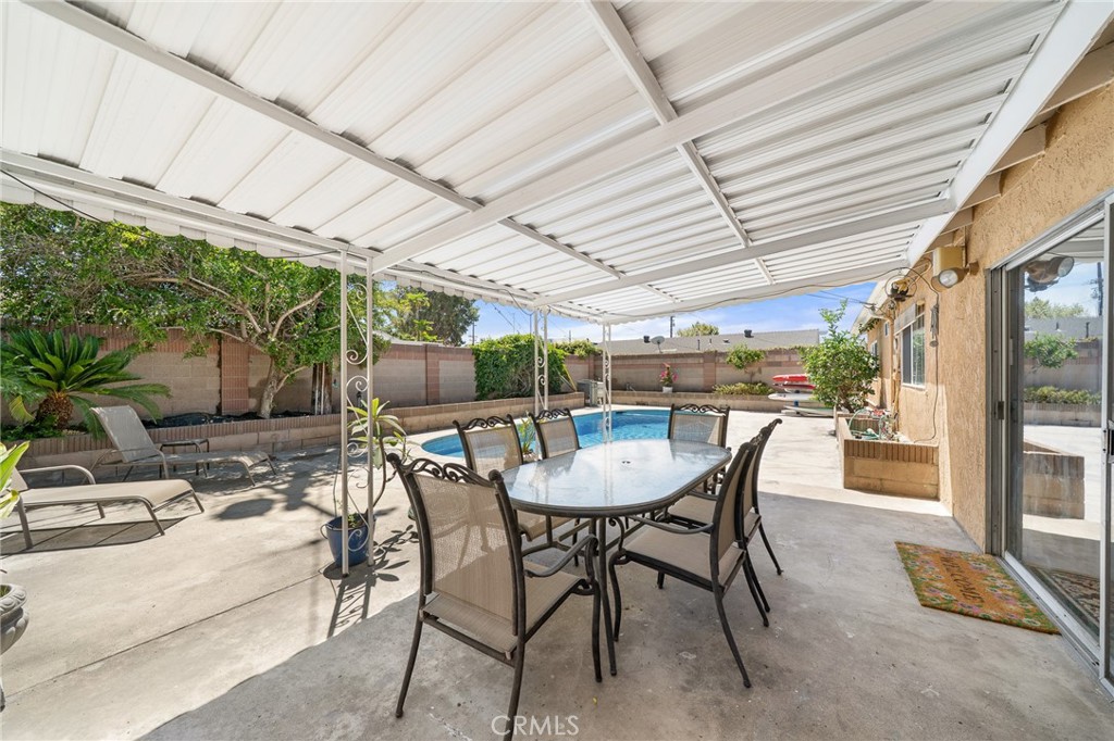 10402 Lorraine Ln