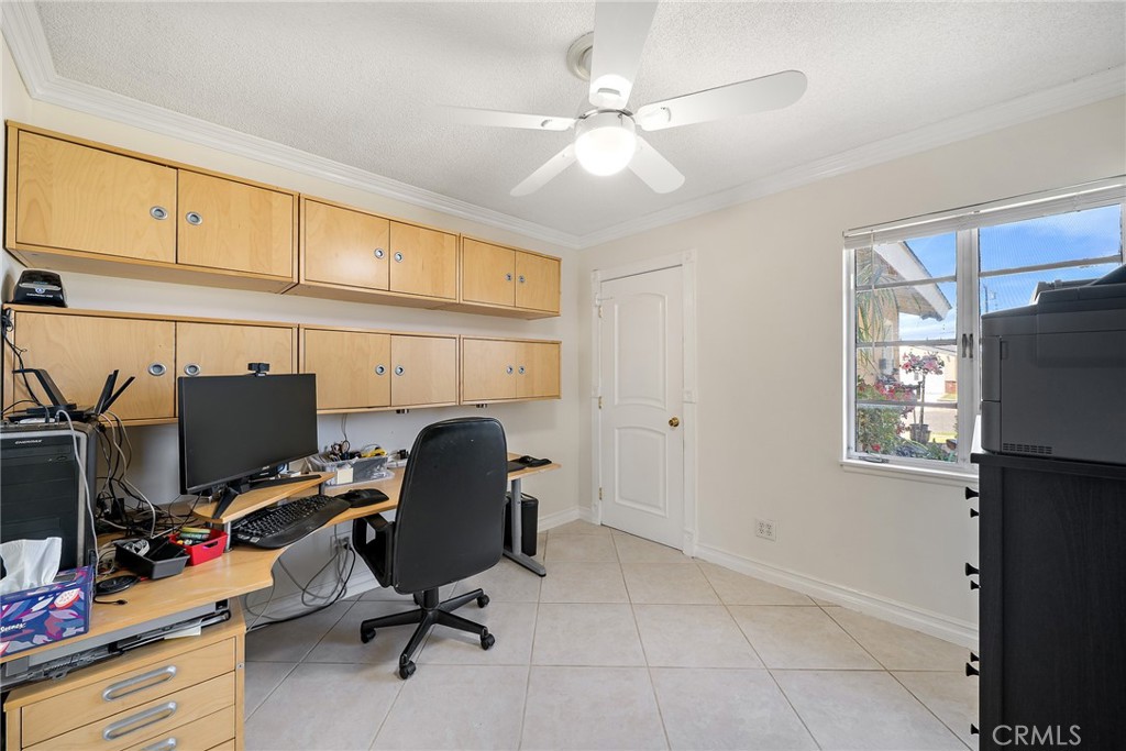 10402 Lorraine Ln