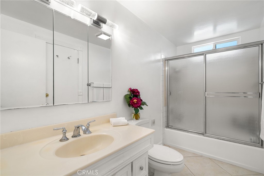 10402 Lorraine Ln